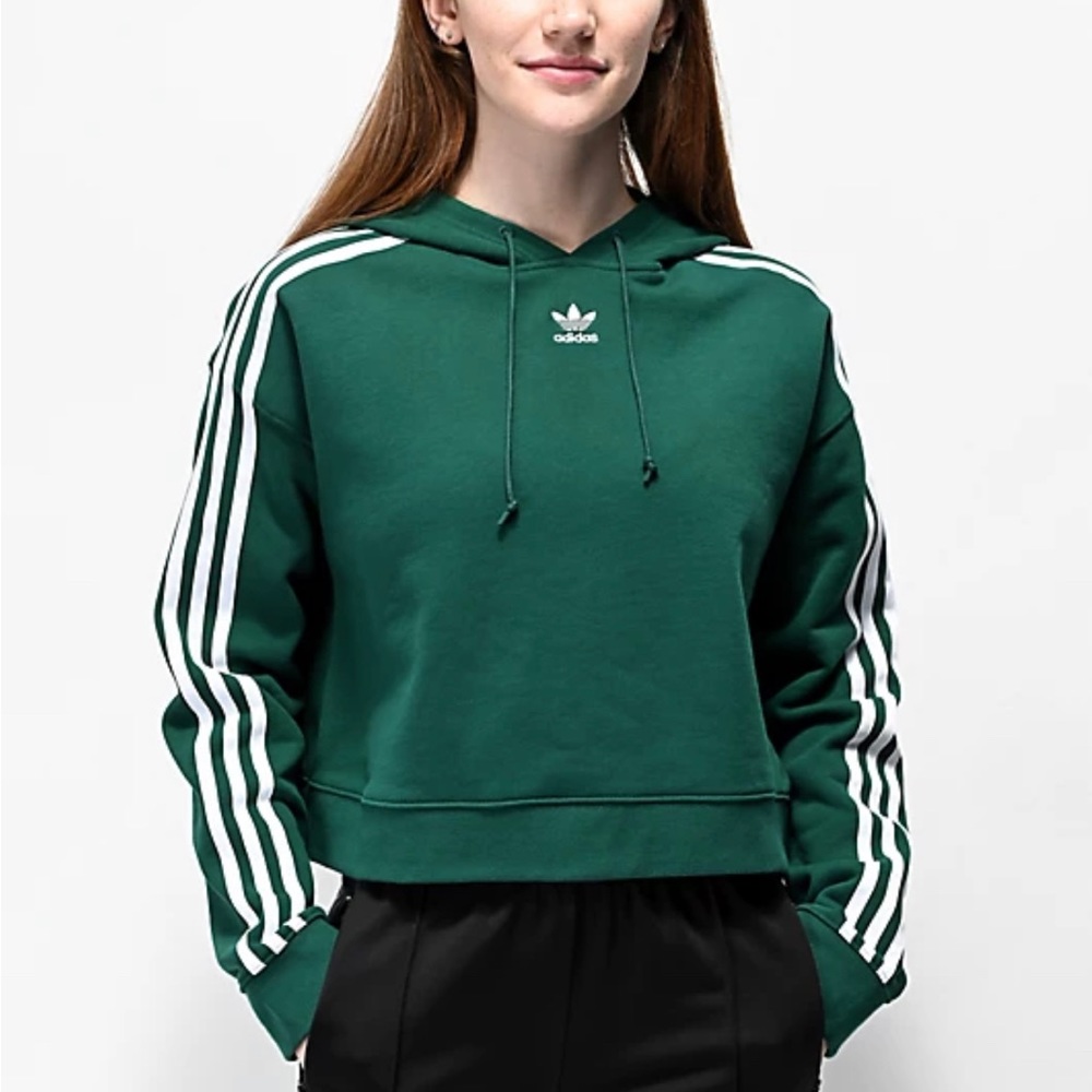 Adidas 3 stripe cropped green hoodie. SIZE MEDIUM